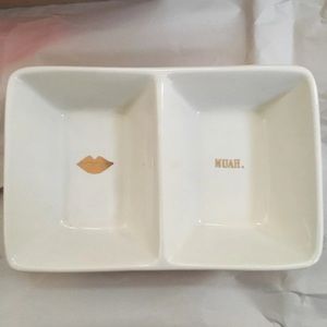 Rae Dunn Lips 'MUAH.' Trinket dish.